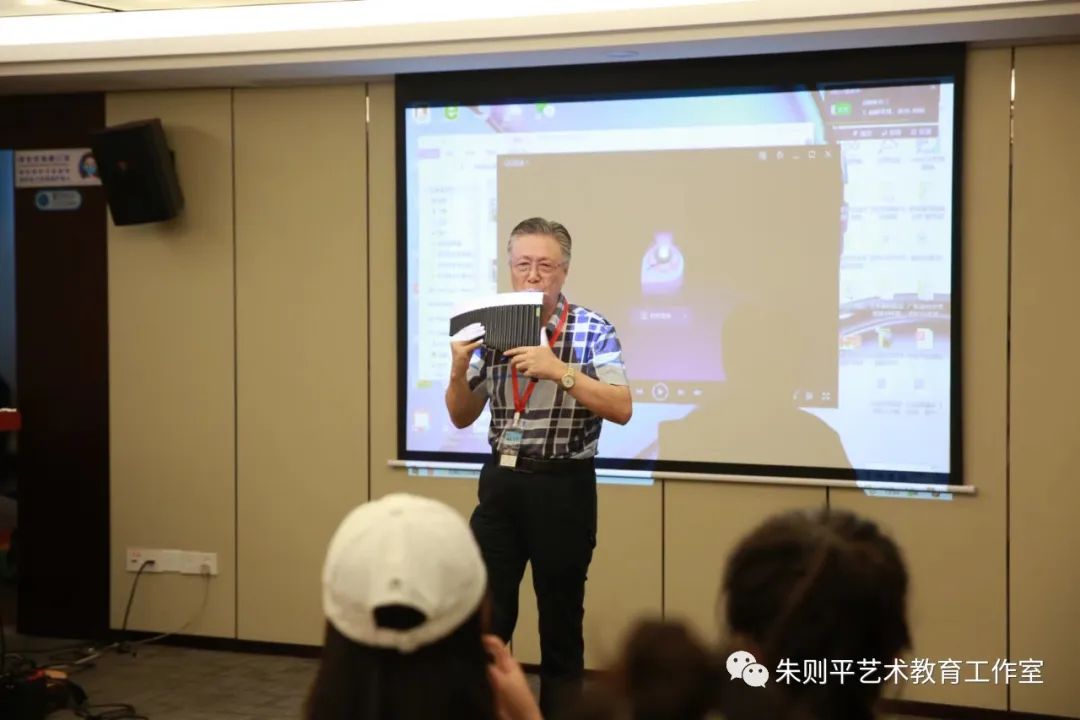 著名音乐教育家朱则平教授赴京参加国民音乐教育大会