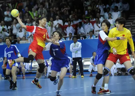 中国女手以“凤凰女子手球队”的身份出战俄罗斯超级联赛