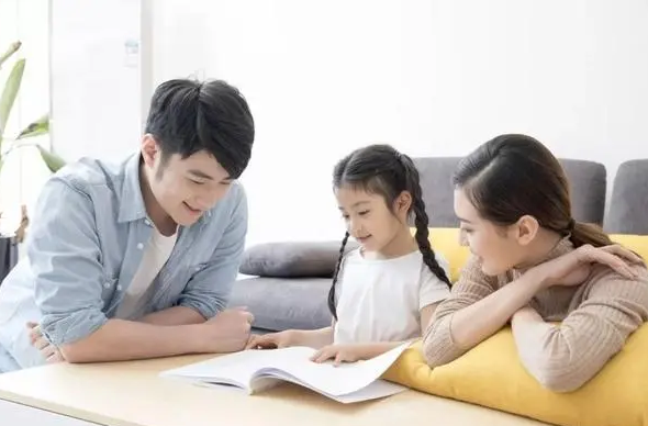 家庭教育是培养孩子成长的重要环节 家庭教育是培养孩子成长的重要环节